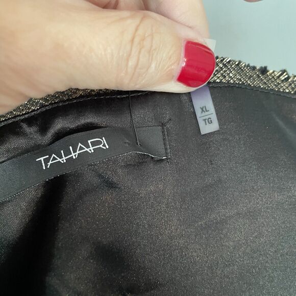 NWT Tahari Blouse XL Peplum Top Metalic Black Gold Holiday Party Date Wedding - Picture 13 of 15